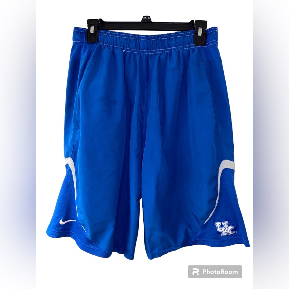 Vintage Nike UK University of Kentucky Basketball Shorts / Men’s Large Blue